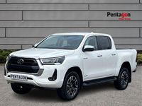 used Toyota HiLux 2.8 D 4d Invincible Double Cab Pickup 4dr Diesel Manual 4wd Euro 6 s/s 204