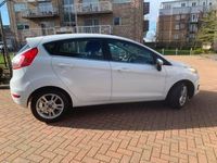 Used Ford Fiesta Zetec 2014 White Hatchback