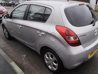 Used Hyundai i20 Comfort 77 HP (56 kW) 2009 Silver Hatchback