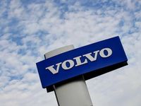 Used Volvo XC40 Plus 2023 Blue SUV