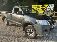 Used Toyota HiLux Active 144 HP (105 kW) 2014 Black Pickup