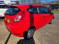 Used Ford Fiesta Studio 82 HP (60 kW) 2014 Red Hatchback