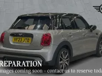 Używany Mini Cooper Classic 134 KM (98 kW) 2023 Srebrny Hatchback
