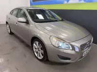 Used Volvo S60 SE Lux 215 HP (158 kW) 2011 Gold Sedan