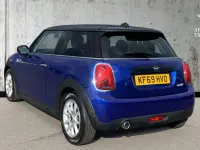 Used Mini Cooper Classic 134 HP (98 kW) 2019 Blue Hatchback