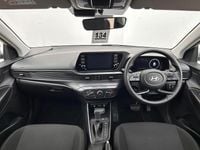 Used Hyundai i20 Advanced 90 HP (66 kW) 2024 White Hatchback