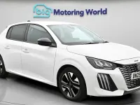 Used Peugeot 208 Allure 101 HP (74 kW) 2025 White Hatchback