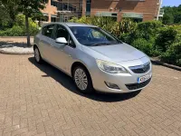 Used Vauxhall Astra Excite 115 HP (84 kW) 2012 Silver Hatchback