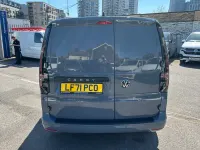 Begagnad VW Caddy Pro 114 HK (83 kW) 2021 Grå Minibuss