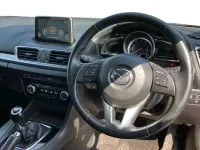 Used Mazda 3 Inclusive 165 HP (121 kW) 2016 Red Hatchback