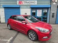 Used Hyundai i20 Premium 84 HP (61 kW) 2016 Red Hatchback
