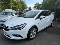 Used Vauxhall Astra SRi 100 HP (73 kW) 2018 White Hatchback