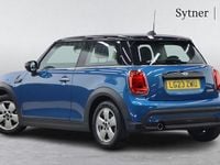 Usado Mini Cooper Classic 134 HP (98 kW) 2023 Azul Citadino