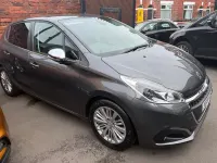 Used Peugeot 82 Signature Sky 2019 Hatchback