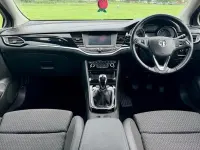 Used Vauxhall Astra 150 HP (110 kW) 2019 Red Hatchback