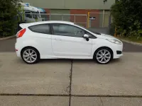 Used Ford Fiesta Zetec 125 HP (91 kW) 2013 White Hatchback