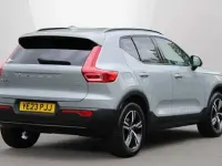 Second-hand Volvo XC40 Plus 163 CP (119 kW) 2024 Gri SUV