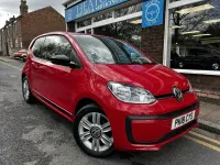 Begagnad VW up! Beats 60 HK (44 kW) 2018 Röd Halvkombi