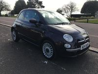 Usado Fiat 500 Lounge 85 HP (62 kW) 2014 Roxo Citadino