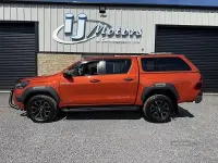 Used Toyota HiLux 204 HP (150 kW) 2023 Orange Pickup