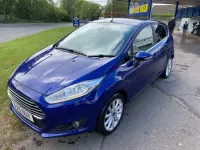 Usado Ford Fiesta Titanium 2015 Azul Utilitario