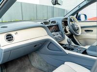 Used Bentley Bentayga 541 HP (397 kW) 2022 Blue SUV