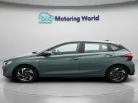 Used Hyundai i20 SE 100 HP (73 kW) 2023 Green Hatchback