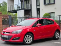 Second-hand Vauxhall Astra Design Edition 2014 Roșu Hatchback