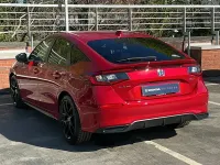 Begagnad Honda Civic Sport 2024 Röd Halvkombi