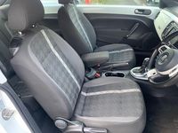 Used VW Beetle Design 105 HP (77 kW) 2016 White Hatchback