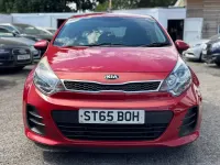 Used Kia Rio 84 HP (61 kW) 2015 Red Hatchback