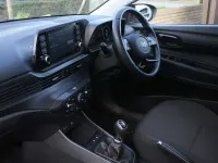 Używany Hyundai i20 SE 100 KM (73 kW) 2021 Biały Hatchback