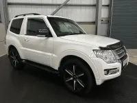 Used Mitsubishi Shogun 187 HP (137 kW) 2017 White SUV