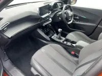 Used Peugeot 2008 Allure+ 100 HP (73 kW) 2023 Orange SUV