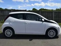 Used Toyota Aygo X-play 71 HP (52 kW) 2022 White Hatchback