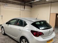 used Vauxhall Astra 1.6i 16V SRi 5dr