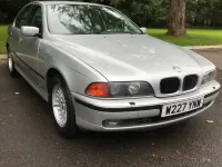 Usado BMW 528 2000 Plateado Berlina
