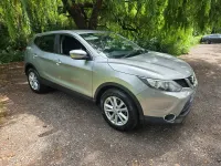 Used Nissan Qashqai Acenta 113 HP (83 kW) 2015 Silver SUV