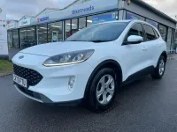 Begagnad Ford Kuga Zetec 120 HK (88 kW) 2020 Vit SUV