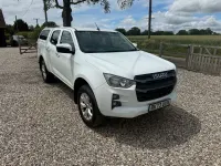 Used Isuzu D-Max 163 HP (119 kW) 2023 White Pickup
