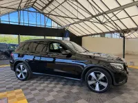 Used Mercedes GLC220 Urban 170 HP (125 kW) 2018 Black Estate
