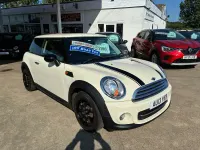 Used Mini Cooper D Hatch 2013 White Hatchback