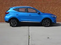 Used MG ZS Exclusive 106 HP (77 kW) 2022 Blue SUV