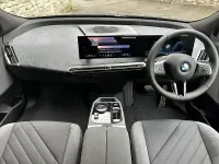 Usado BMW iX M Sport 300 kW (408 CV) 2025 Azul SUV