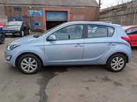 Used Hyundai i20 Active 85 HP (62 kW) 2013 Blue Hatchback