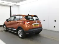 Begagnad Renault Captur Dynamique 90 HK (66 kW) 2016 Orange SUV