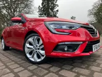 Used Renault Mégane Signature 2016 Red Hatchback