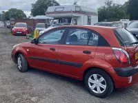 Used Kia Rio 97 HP (71 kW) 2006 Red Hatchback