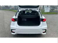 Used Lexus CT200h 134 HP (98 kW) 2018 White Hatchback