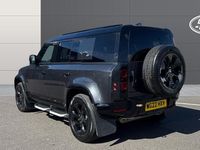 Używany Land Rover Defender Dynamic 404 KM (297 kW) 2023 SUV